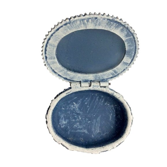 Vintage Floral Cameo Hinged Trinket/Ring Box - Picture 3 of 6